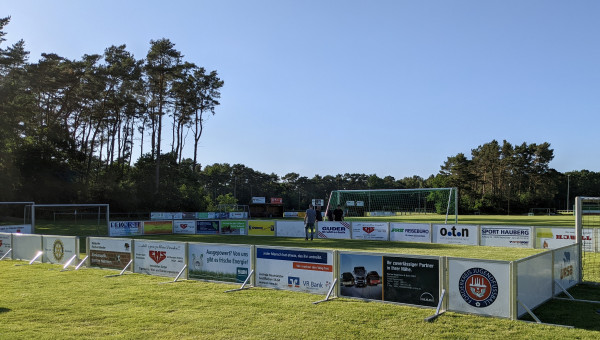 Wir haben jetzt einen Soccer Court
